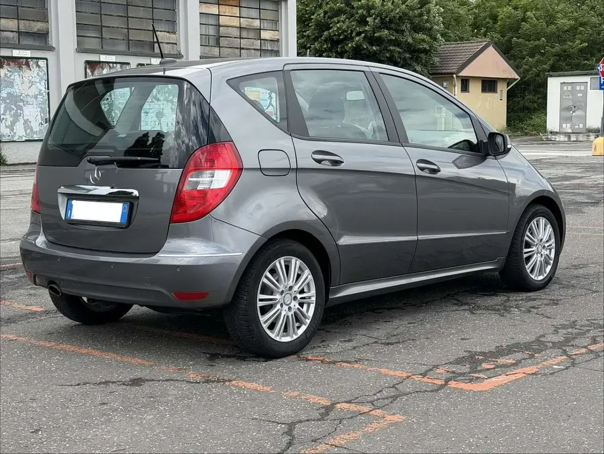 Gebraucht Mercedes A160 Elegance 95 PS (69 kW) 2008 Grau Van / Kleinbus