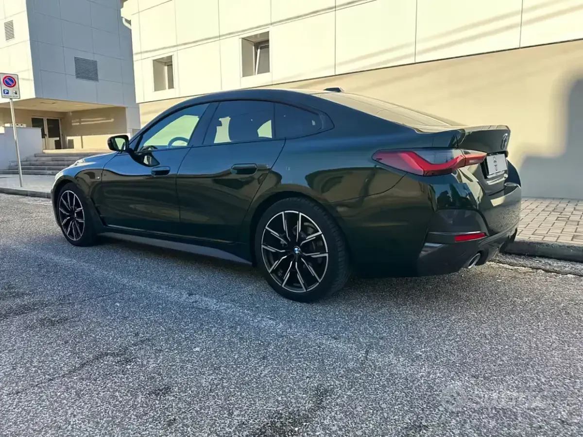 Usata BMW 420 M Sport 184 CV (135 kW) 2023 Verde Coupé