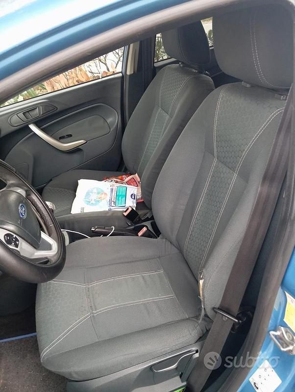 Usata Ford Fiesta 68 CV (50 kW) 2009 Utilitaria