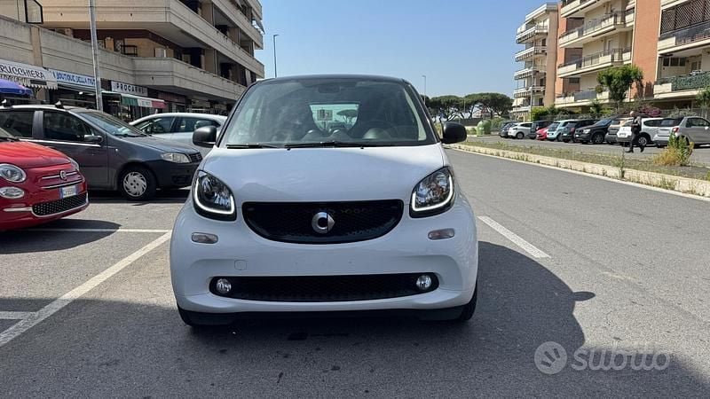 Usata Smart ForTwo Coupé Passion 90 CV (66 kW) 2018 Bianco Coupé
