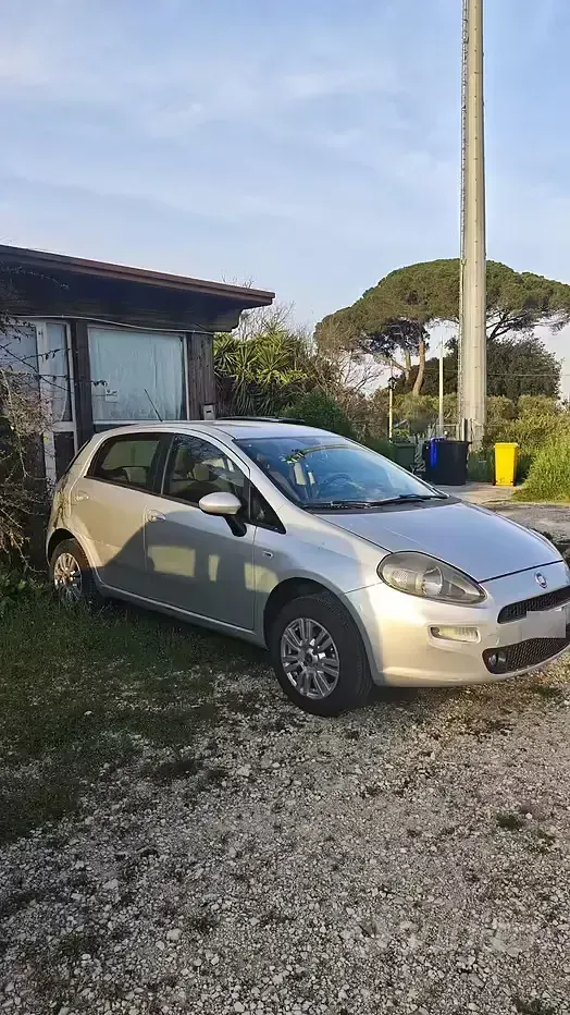 Occasion Fiat Punto 77 ch (56 kW) 2013 Gris Citadine