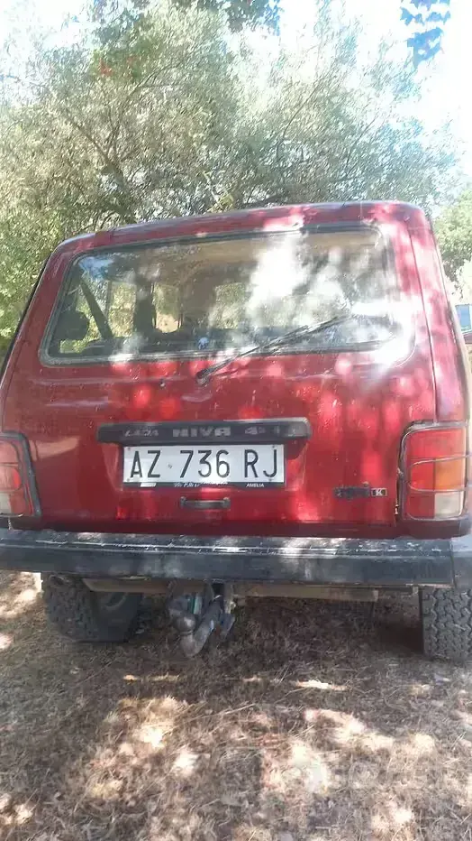 Usata Lada niva 80 CV (58 kW) 1997 Rosso SUV