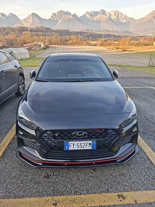 Begagnad Hyundai i30 N Performance 275 HK (202 kW) 2019 Svart Sedan