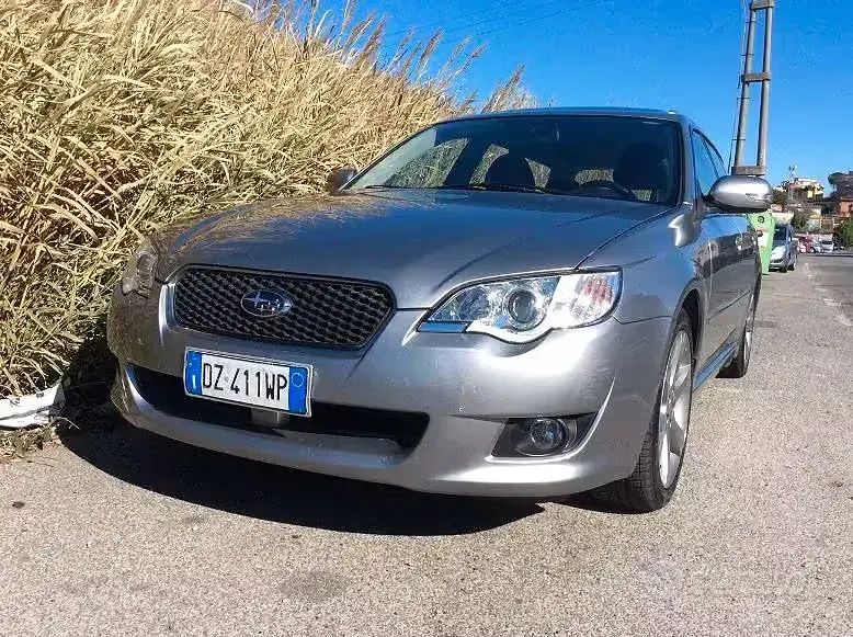 Usata Subaru Legacy 2009 Grigio Station wagon
