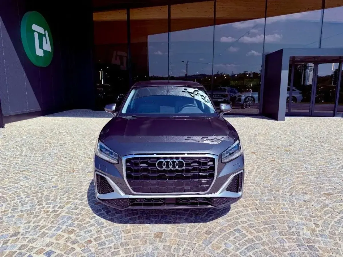 Usata Audi Q2 S-Line 110 CV (80 kW) 2023 Grigio SUV