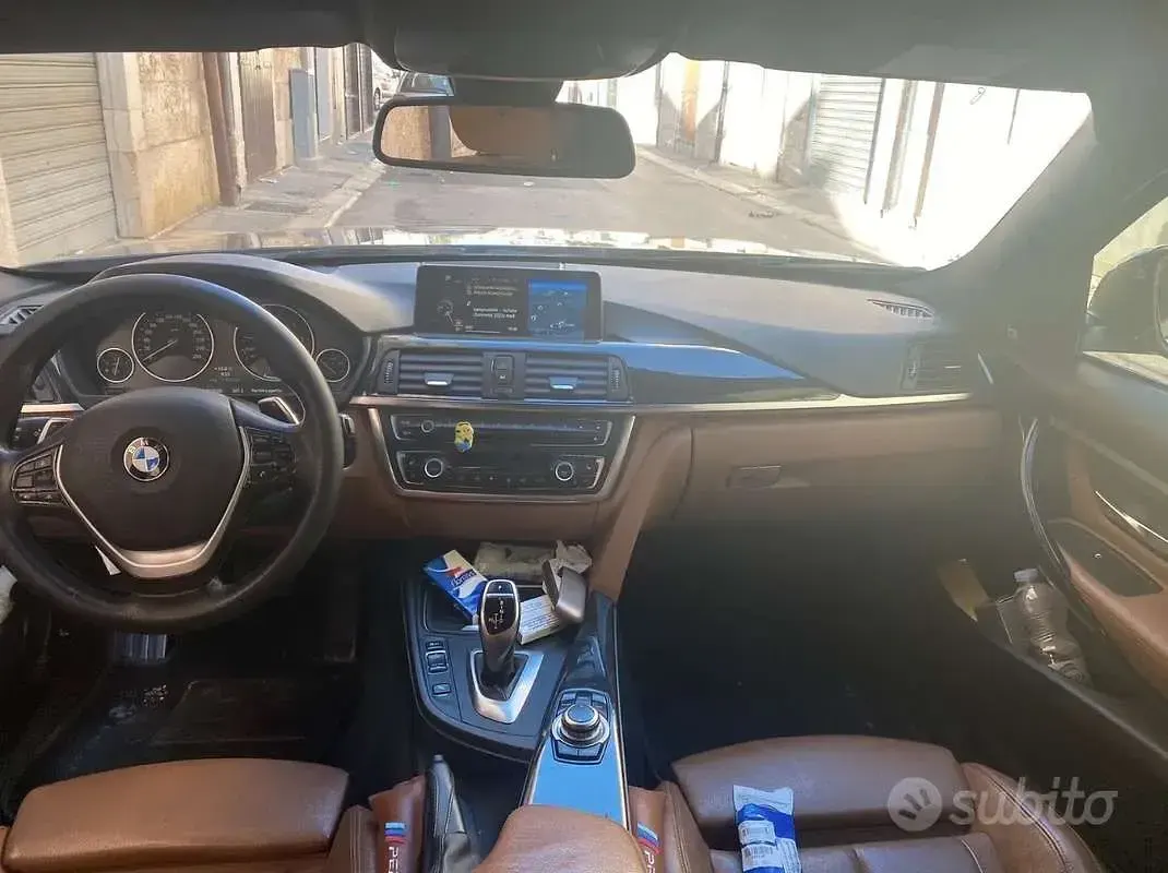 Usata BMW 330 Luxury Line 258 CV (189 kW) 2013 Station wagon