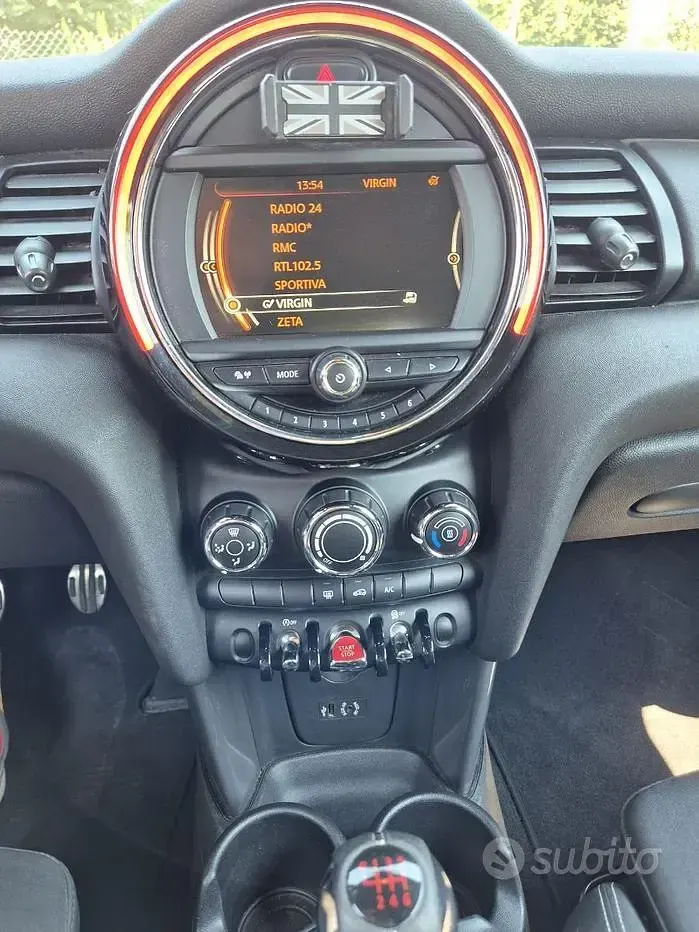 Usata Mini One D Business 95 CV (69 kW) 2015 Nero Utilitaria