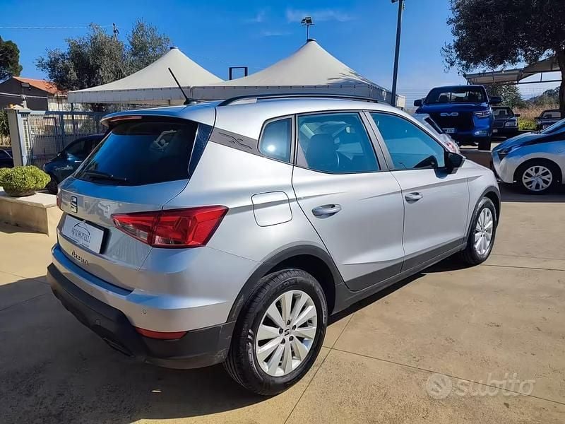 Usata Seat Arona Style 95 CV (69 kW) 2022 Grigio SUV