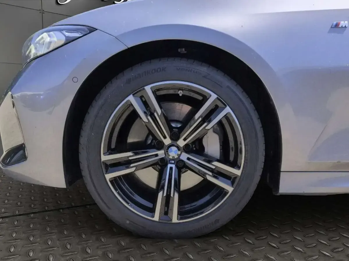 Usata BMW 330 M Sport 245 CV (180 kW) 2025 Grigio Station wagon