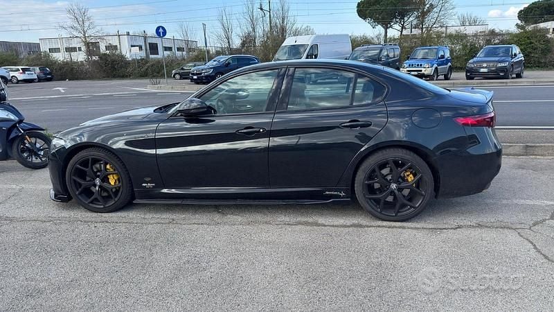 Usata Alfa Romeo Giulia 210 CV (154 kW) 2020 Nero Berlina