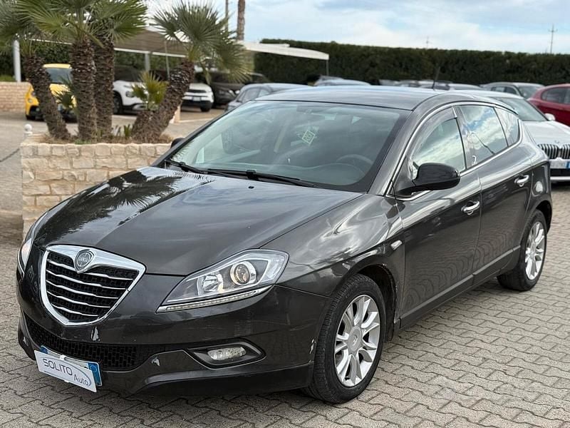 Grigio Usata 2011 Lancia Delta Gold Due volumi | 2200 € (Super prezzo) - Immagine 1/4