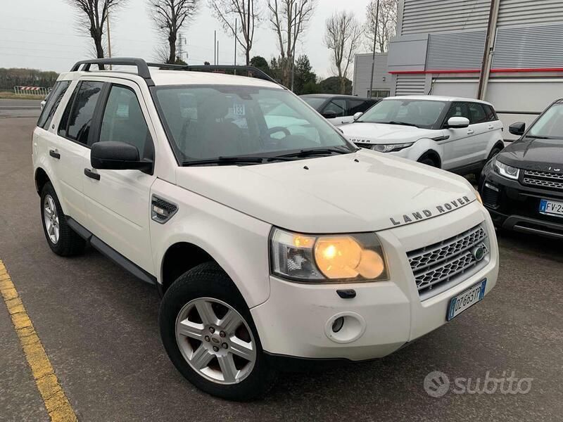 Bianco Usata 2010 Land Rover Freelander 2 S SUV | 8000 € (Buon prezzo) - Immagine 1/4