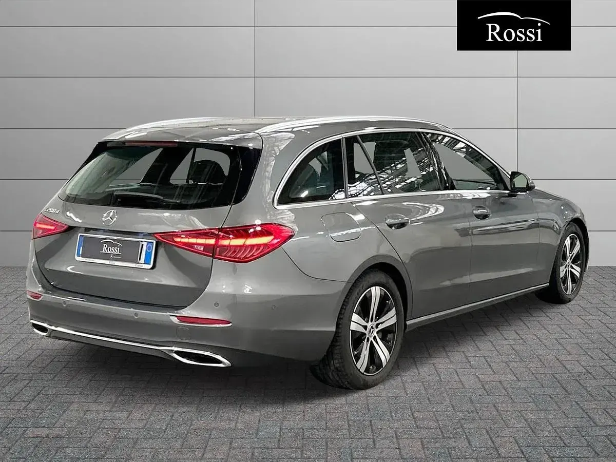 Usata Mercedes 200 Advanced 163 CV (119 kW) 2025 Grigio selenite Station wagon