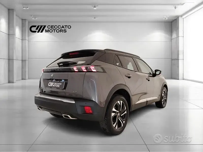 Usata Peugeot 2008 GT-line 131 CV (96 kW) 2021 Grigio SUV
