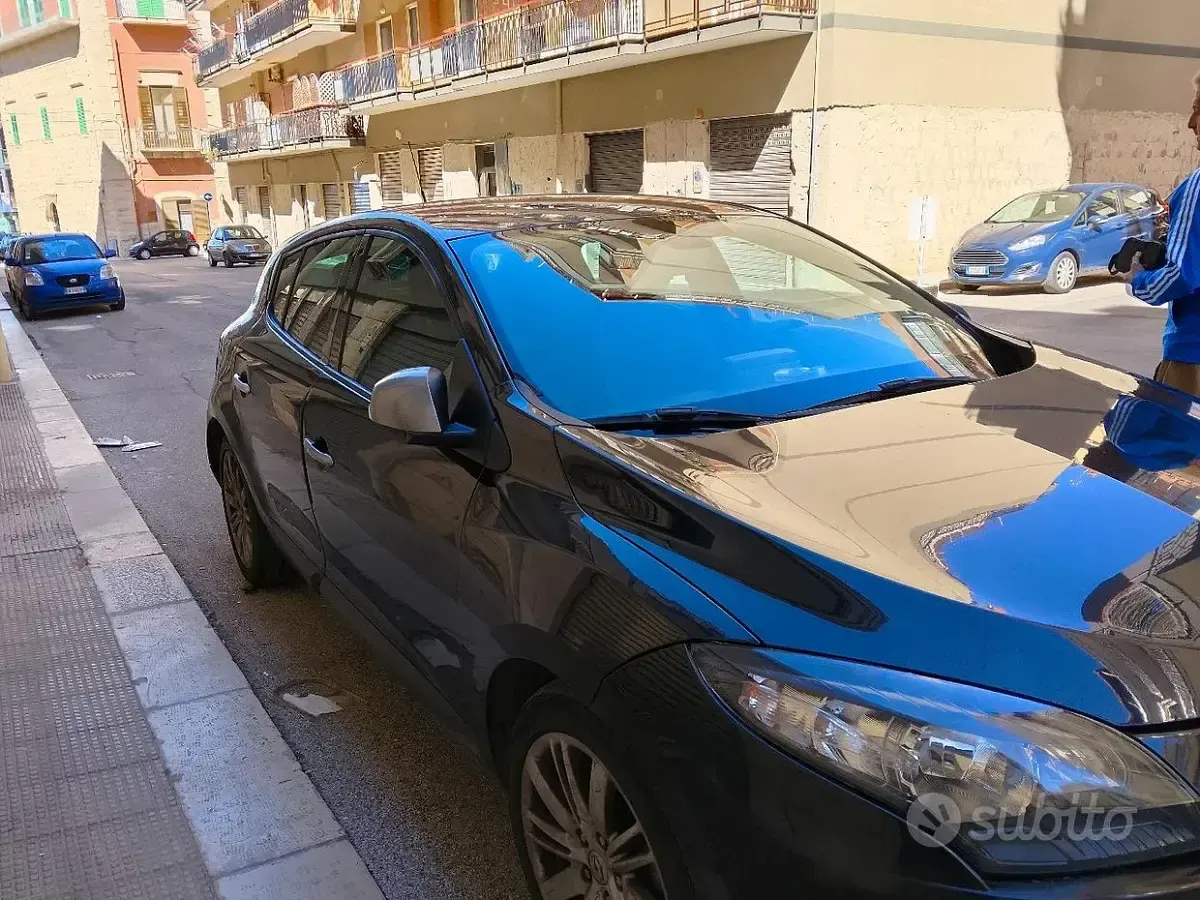 Usata Renault Mégane III 110 CV (80 kW) 2011 Nero Berlina