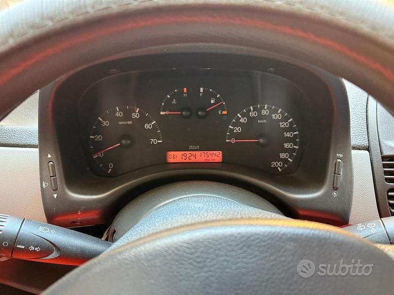 Grigio Usata 2000 Fiat Punto Due volumi | 1300 € - Immagine 1/4