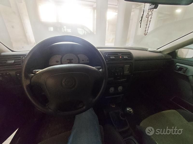 Usata Opel Calibra 136 CV (100 kW) 1995 Blu Coupé