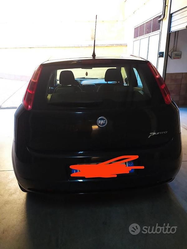 Usata Fiat Grande Punto Emotion 90 CV (66 kW) 2007 Nero Utilitaria