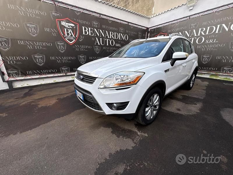 Usata Ford Kuga Titanium 136 CV (100 kW) 2009 Bianco SUV