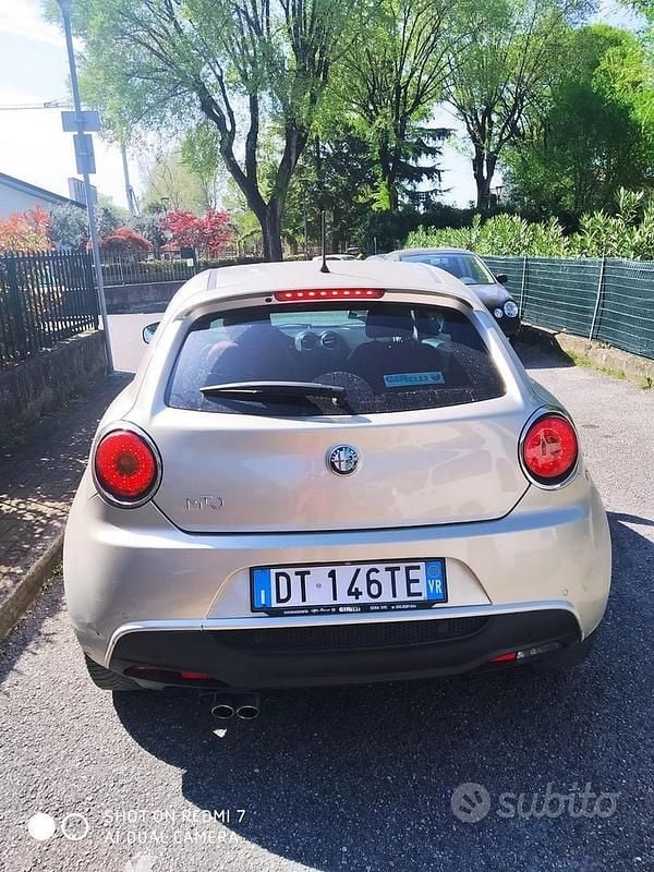 Usata Alfa Romeo MiTo Distinctive 155 CV (114 kW) 2009 Giallo Utilitaria