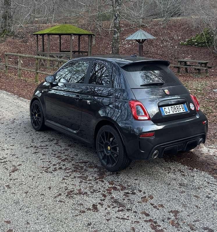 Usata Abarth 595 145 CV (106 kW) 2022 Nero Utilitaria