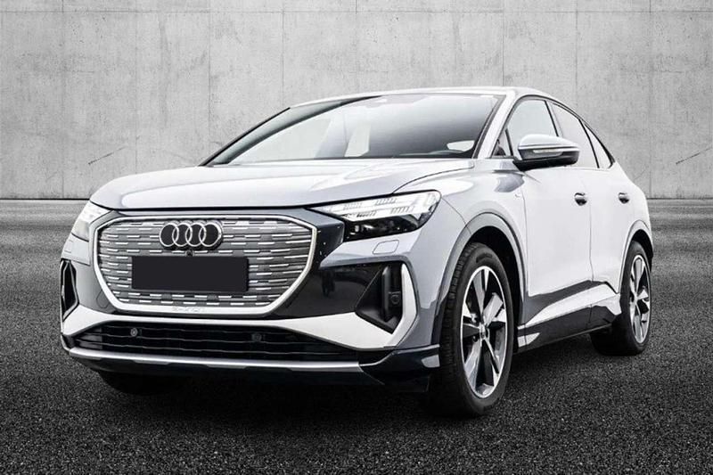 Grigio Usata 2024 Audi Q4 e-tron S-Line SUV | 47.950 € - Immagine 1/4