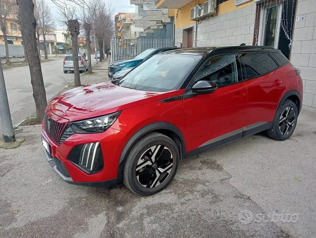 Usata Peugeot 2008 GT 131 CV (96 kW) 2024 SUV