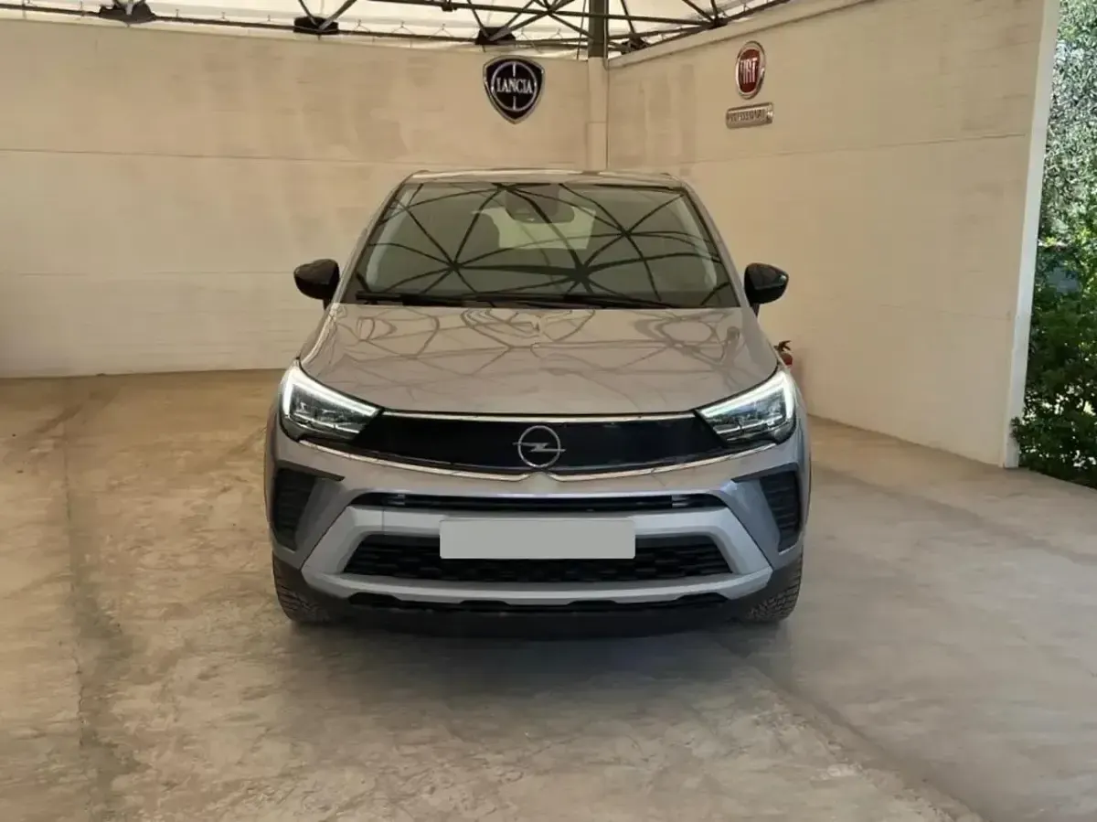 Usata Opel Crossland Elegance 110 CV (80 kW) 2022 Argento SUV