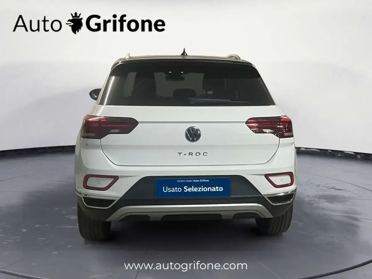 Usata VW T-Roc Style 110 CV (80 kW) 2023 Nero SUV