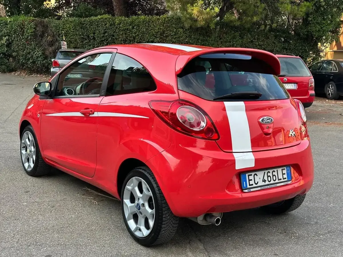 Usata Ford Ka Titanium 75 CV (55 kW) 2010 Rosso Utilitaria