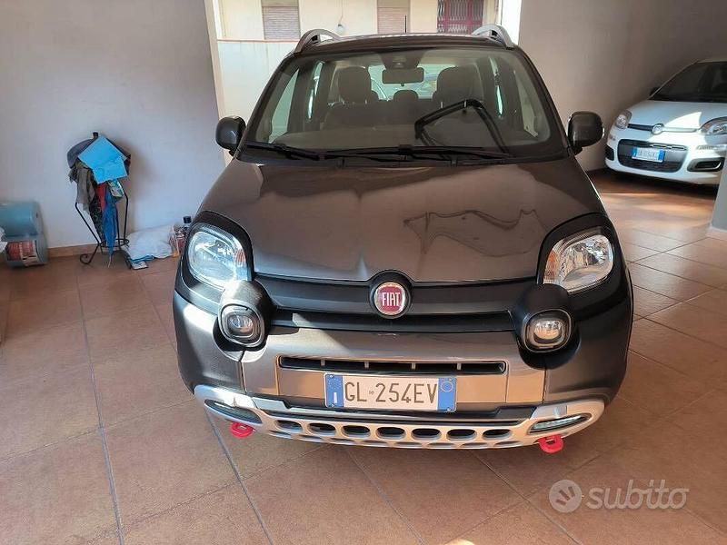 Usata 2023 Fiat Panda Cross Cross Due volumi | 16.500 € (Buon prezzo) - Immagine 1/4