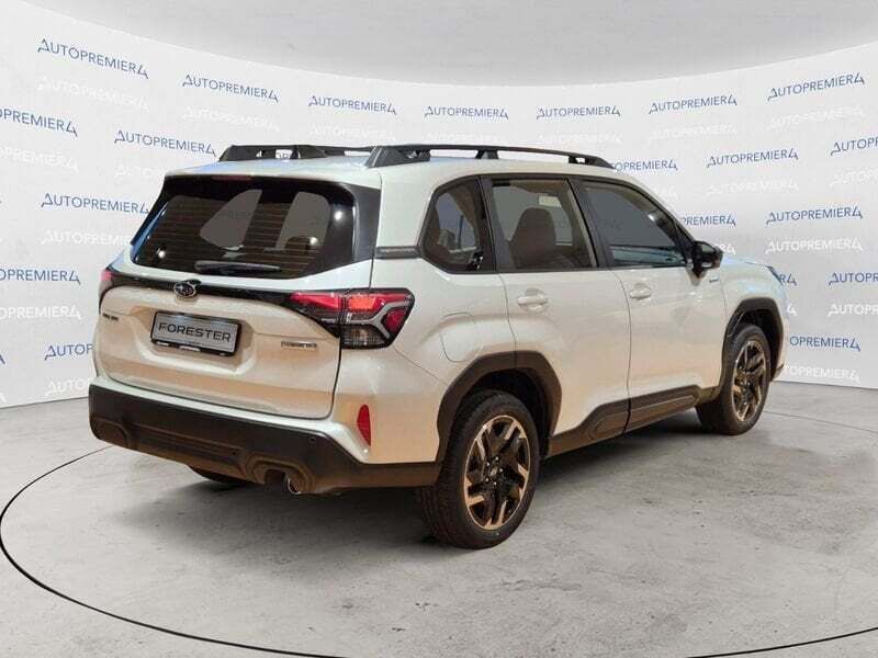 Usata Subaru Forester 150 CV (110 kW) 2022 Bianco SUV