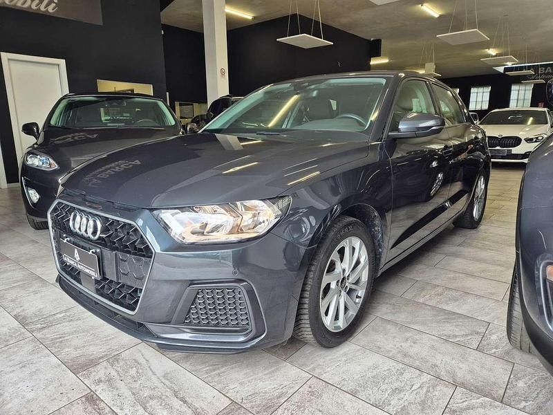 Usata Audi A1 Sportback Ambiente 95 CV (69 kW) 2022 Grigio Utilitaria
