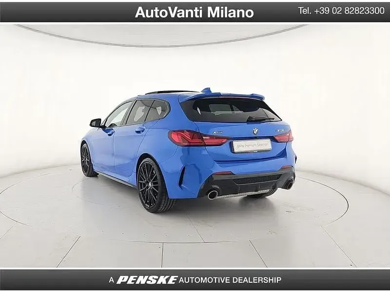 Usata BMW M135 Comfort Edition 306 CV (225 kW) 2021 Blu/azzurro Utilitaria