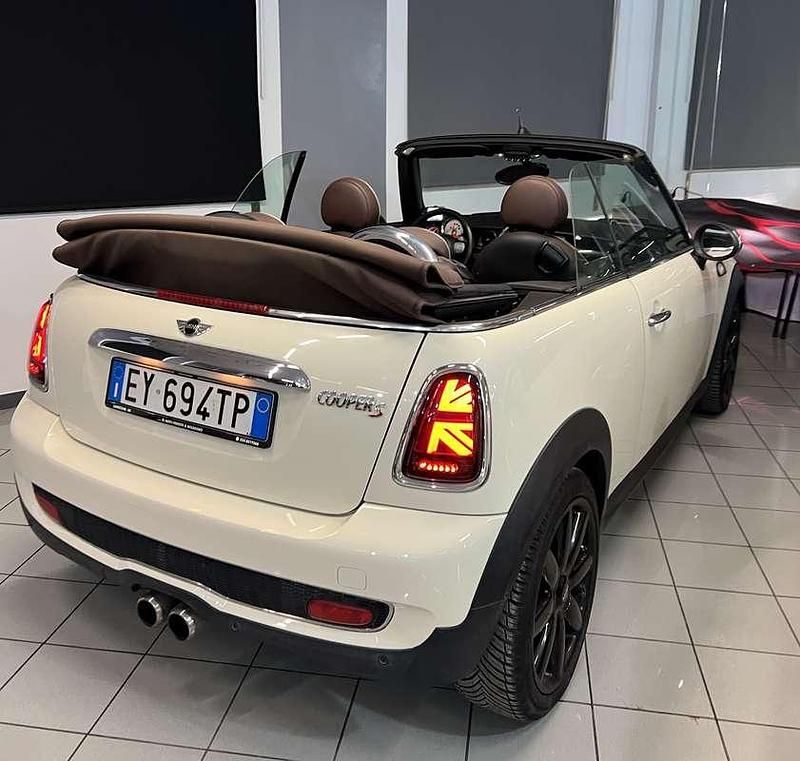 Usata Mini Cooper S Cabriolet 174 CV (127 kW) 2011 Beige Cabrio