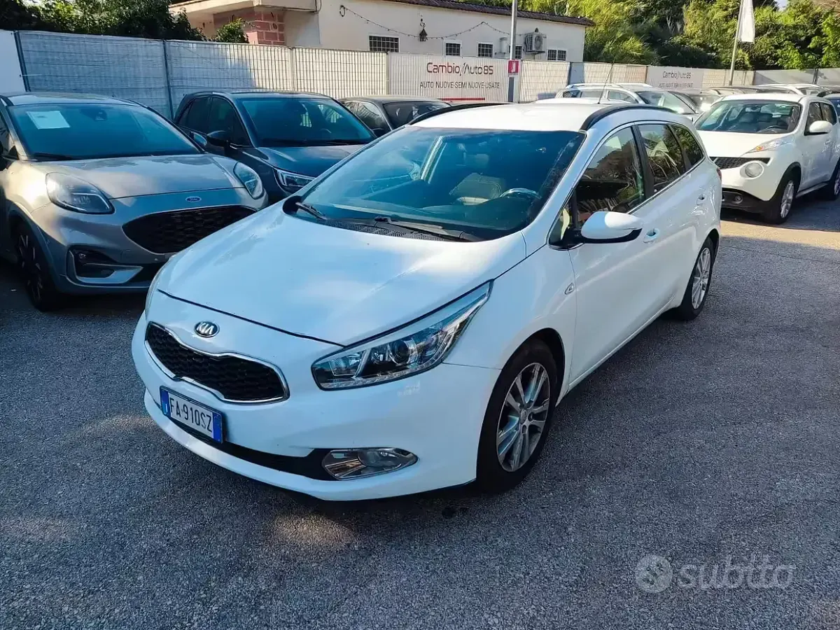 Usata Kia Ceed Sportswagon 98 CV (72 kW) 2015 Bianco Station wagon