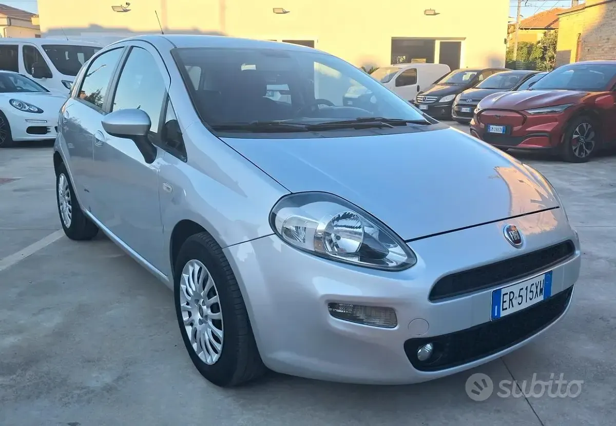 Usata Fiat Grande Punto 95 CV (69 kW) 2013 Utilitaria