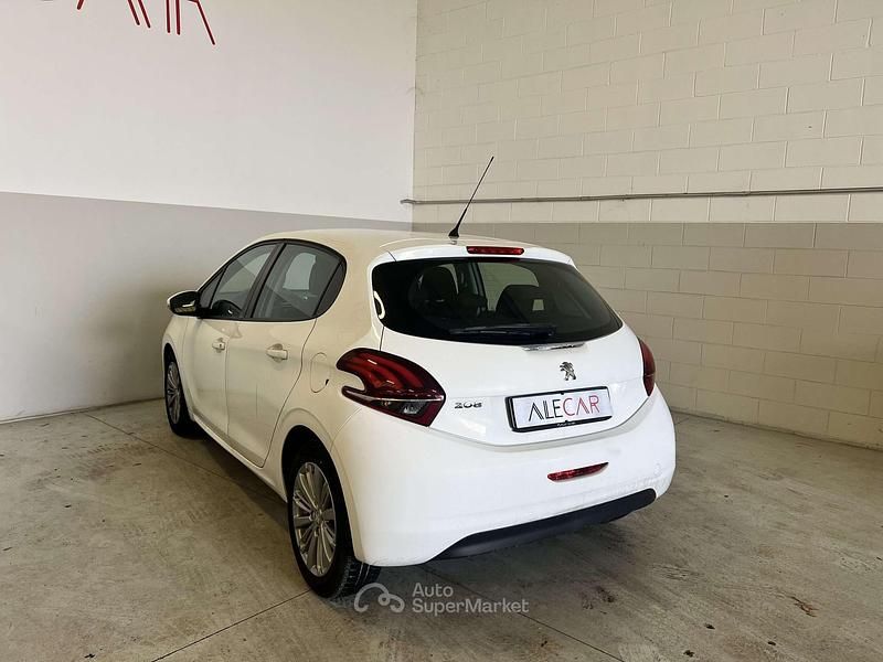 Usata Peugeot 208 Active 82 CV (60 kW) 2015 Bianco Utilitaria