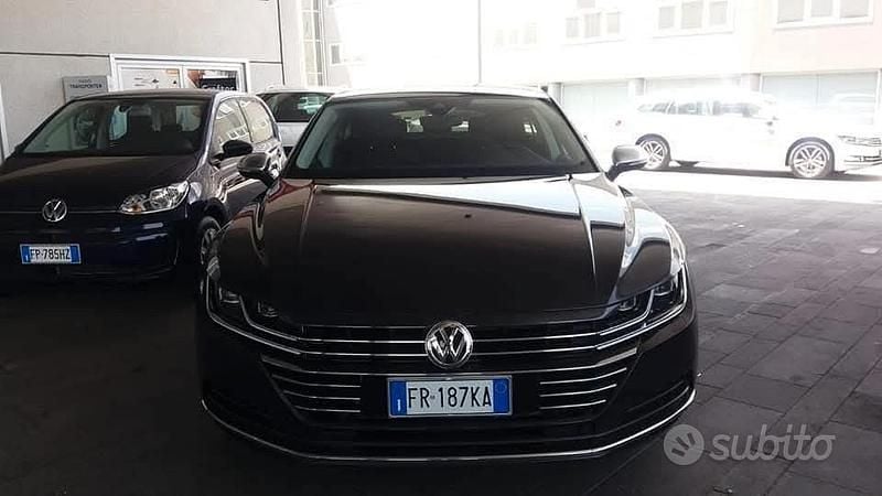 Usata VW Arteon Elegance 150 CV (110 kW) 2018 Nero Berlina