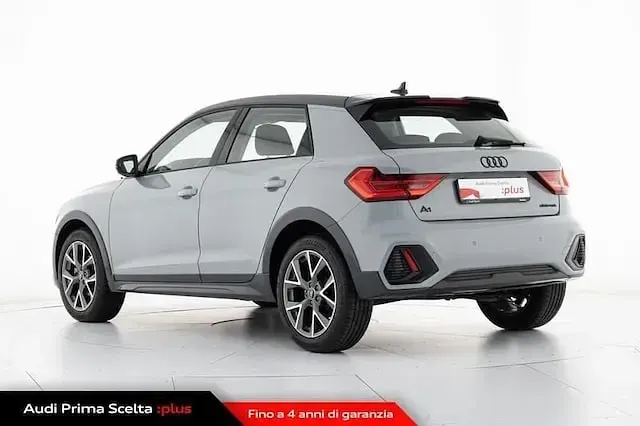 Usata Audi A1 Admired 95 CV (69 kW) 2022 Grigio zinco perla SUV