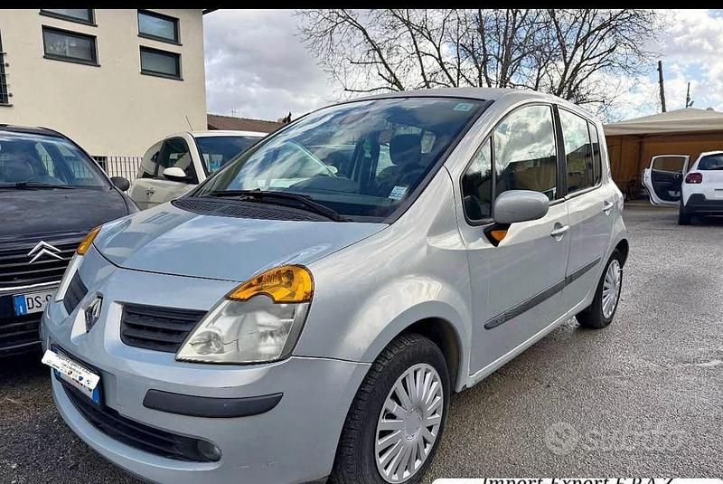 Usata Renault Modus 2006 Grigio Monovolume