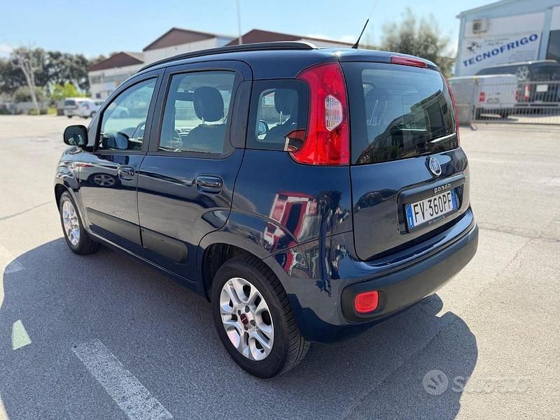 Usata Fiat Panda Lounge 69 CV (50 kW) 2019 Blu Utilitaria