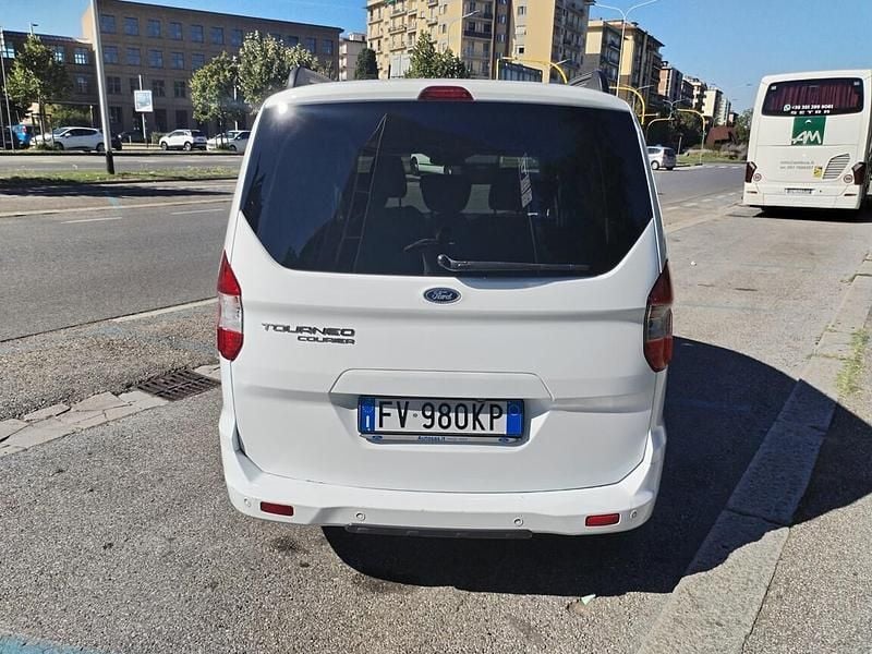 Usata Ford Tourneo Courier Sport 75 CV (55 kW) 2019 Bianco Monovolume