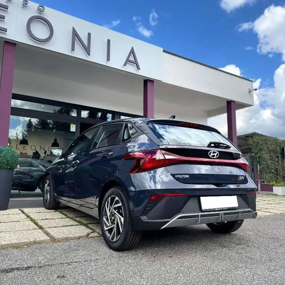 Nuova Hyundai i20 90 CV (66 kW) 2026 Vibrant blue perl Utilitaria