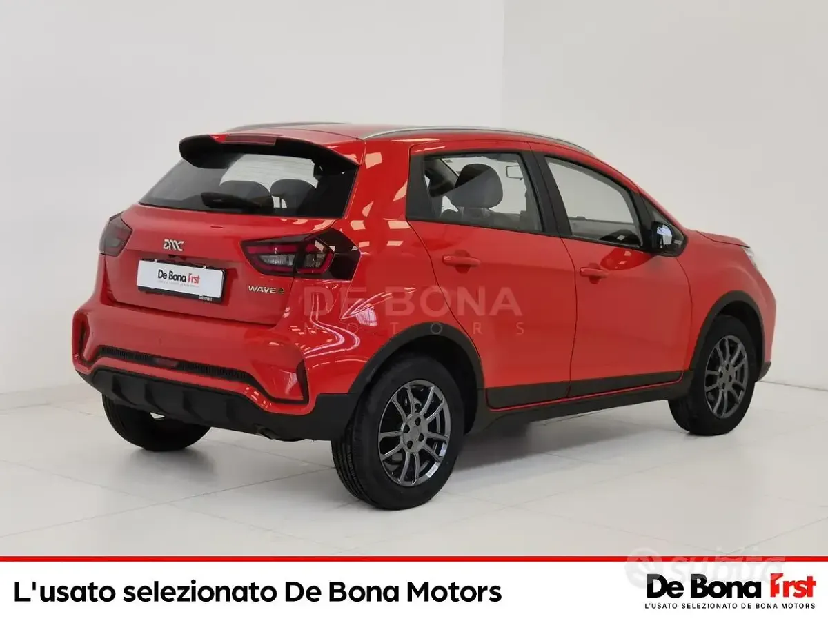 Usata EMC Wave 2 103 CV (75 kW) 2025 Rosso SUV