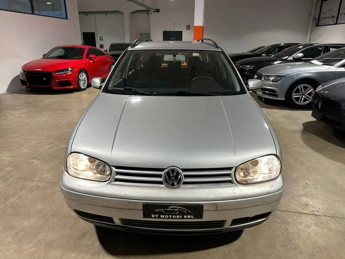 Usata VW Golf IV Comfortline 105 CV (77 kW) 2001 Argento Station wagon