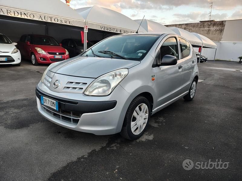 Usata Nissan Pixo 68 CV (50 kW) 2010 Grigio Utilitaria