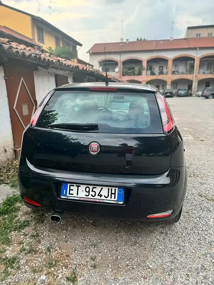 Usata Fiat Punto 84 CV (61 kW) 2014 Nero Utilitaria