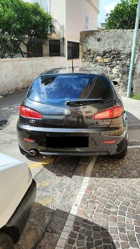 Usata Alfa Romeo 147 Distinctive 150 CV (110 kW) 2006 Nero Utilitaria