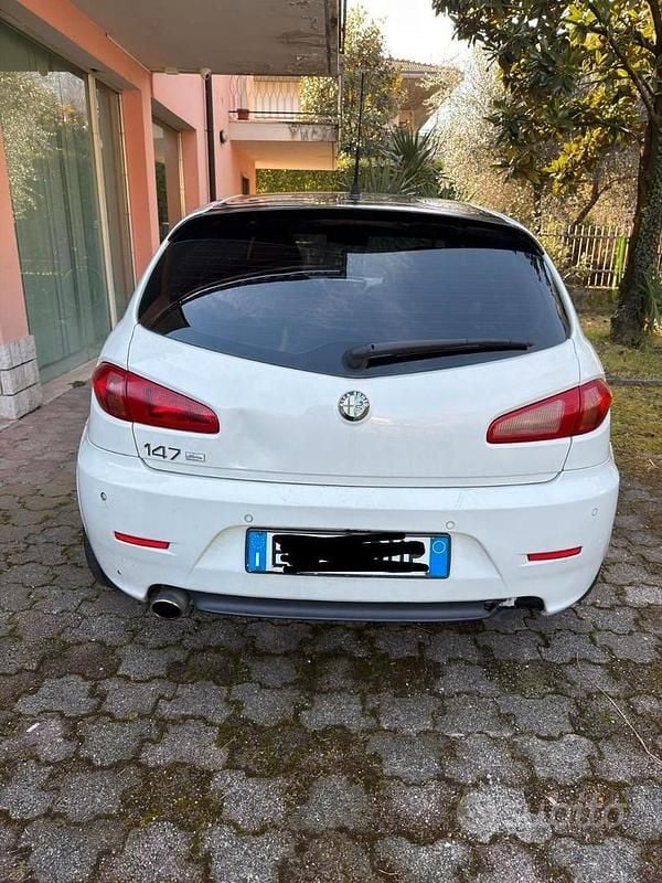 Usata Alfa Romeo 147 2010 Bianco Utilitaria